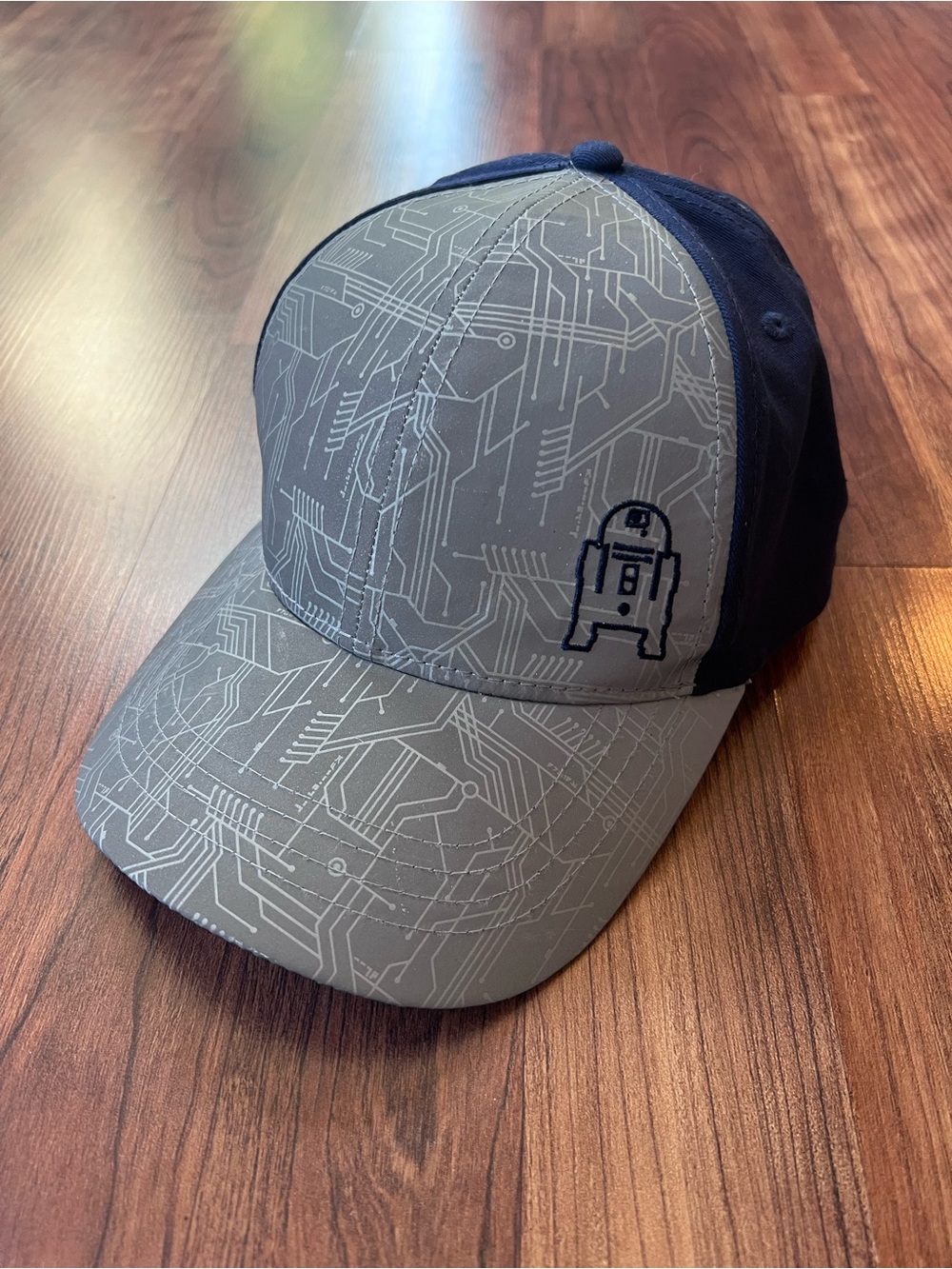 Disney Parks Star Wars Galaxys Edge Droid Depot R2-D2 Reflective Circuit Hat